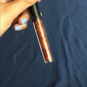 Kylie matte lipstick -reign